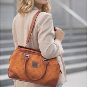 MCM DOCTOR STYLE SACHEL BAG